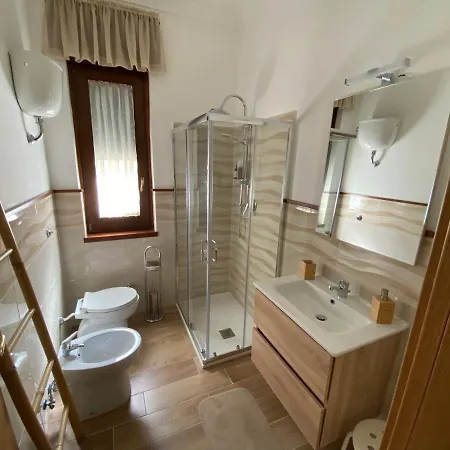 Voce 'e Notte Oda ve Kahvaltı SantʼAntonio Abate