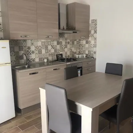 Voce 'e Notte Oda ve Kahvaltı 3*